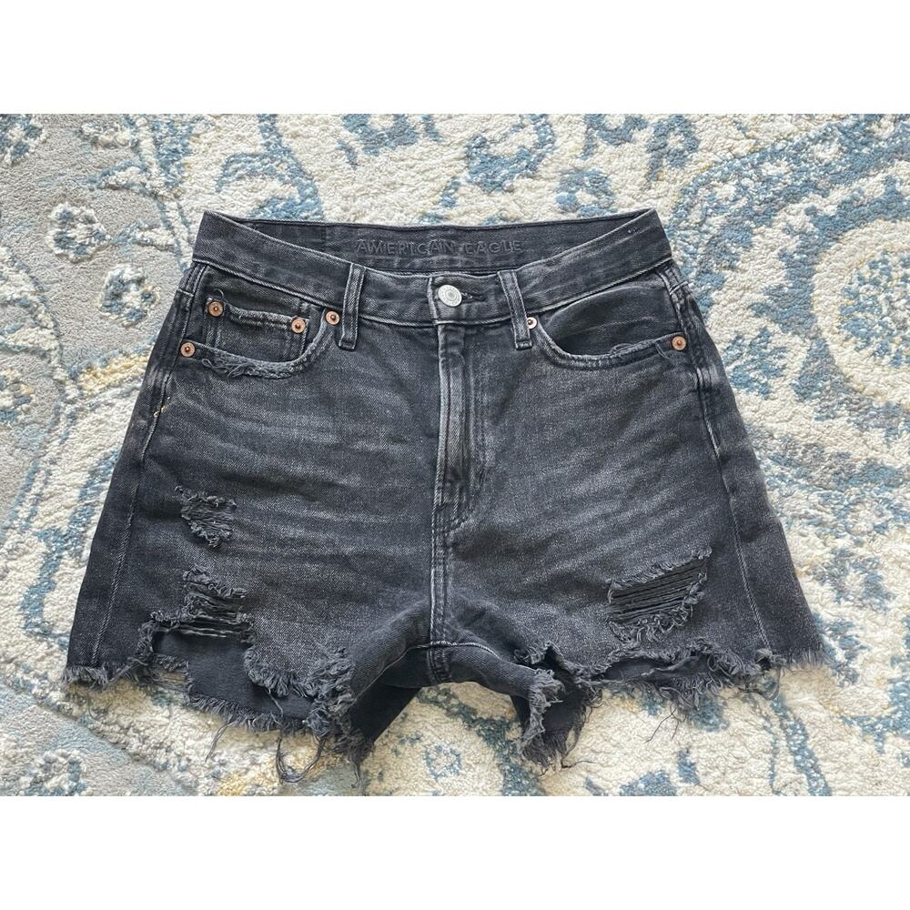 American Eagle 90s Boyfriend Shorts Sz 00 Black Distressed Festival Cut Off